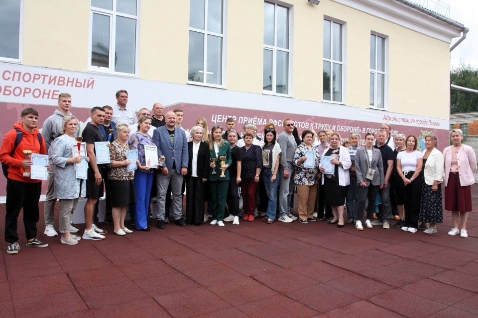 Лидеров городской спартакиады «Школьные игры» определили в Пскове