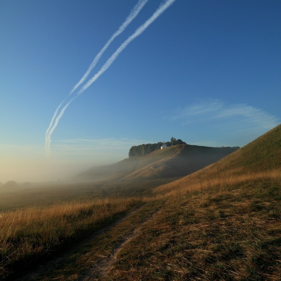 «Дорогу в небо» заснял в Изборско-Мальской долине фотограф из Москвы