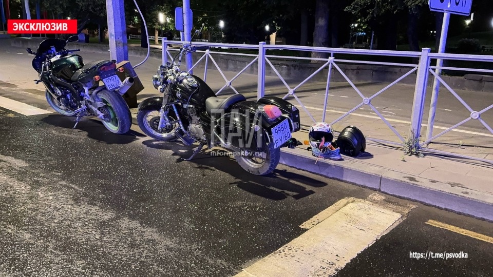 В Пскове госпитализировали упавшего с мотоцикла на Октябрьском проспекте мужчину В Пскове госпитализировали упавшего с мотоцикла на Октябрьском проспекте мужчину