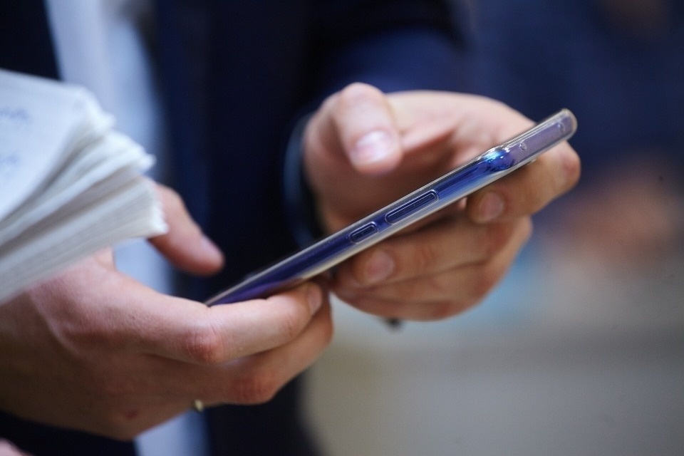 Технологию мобильной электронной подписи «Госключ» интегрировали в мессенджер МАХ