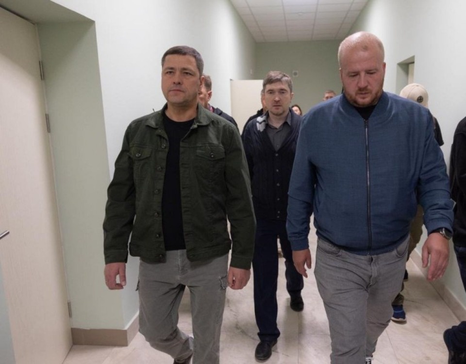 В этом учебном году за парты в школе №13 в Пскове сядут порядка 500 ребят В этом учебном году за парты в школе №13 в Пскове сядут порядка 500 ребят