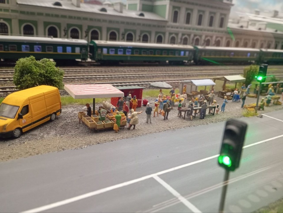 Частью московского «Царь-макета» стал пластиковый мини-Псков