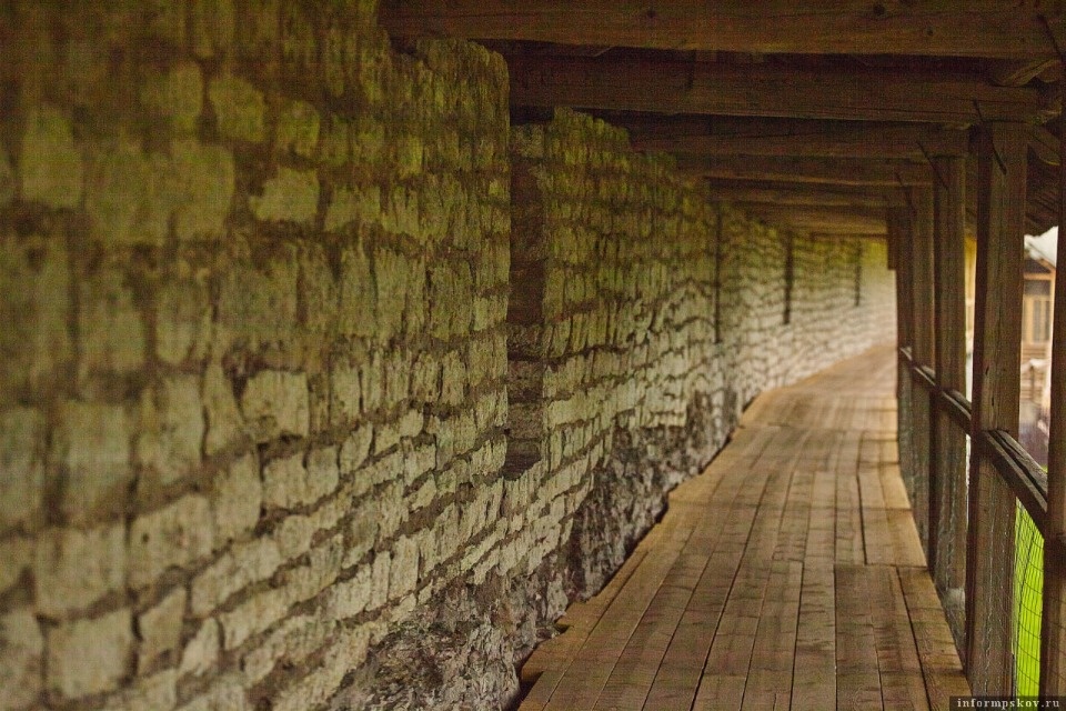 В Пскове проведут капремонт крепостной стены у Мстиславской башни 