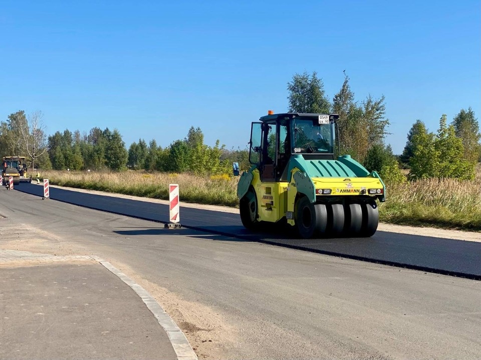 До 14 сентября в Пскове планируют завершить укладку асфальта на улице Генерала Маргелова