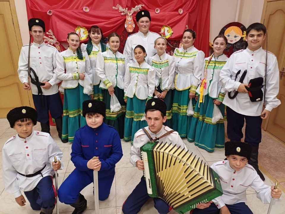 Семейный ансамбль из Пскова стал лауреатом всероссийского конкурса Семейный ансамбль из Пскова стал лауреатом всероссийского конкурса