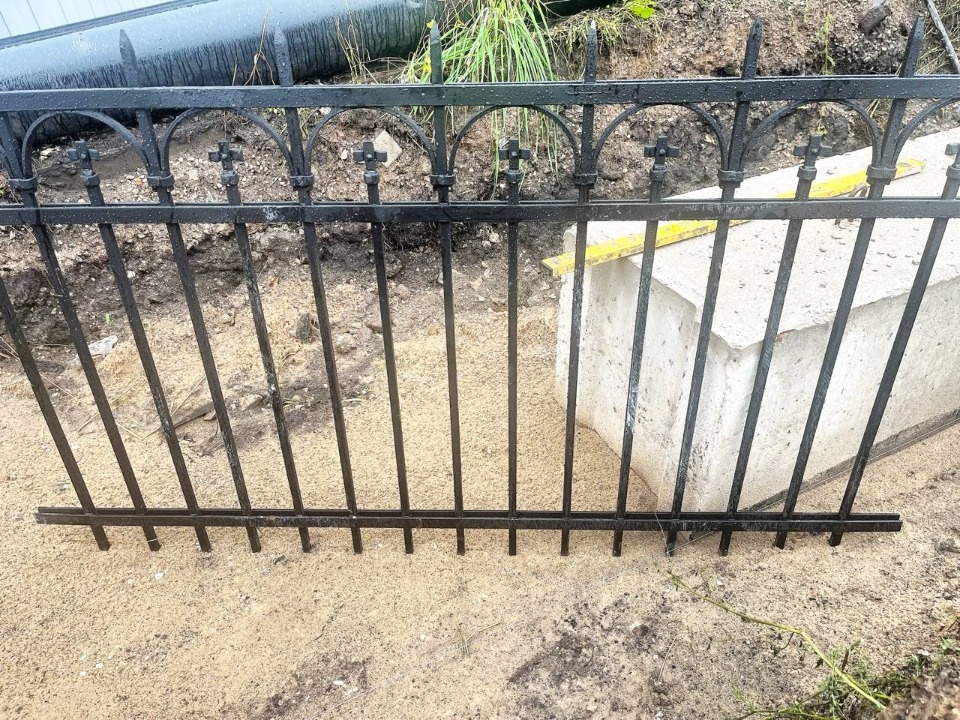 Ограждение подпорной стены вокруг церкви Николы со Усохи в Пскове украсит художественная ковка Ограждение подпорной стены вокруг церкви Николы со Усохи в Пскове украсит художественная ковка