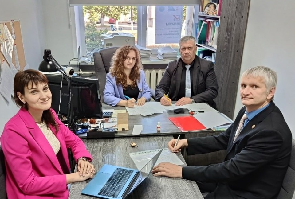 Коллектив ТИК Гдовского района вступил в профсоюз работников инновационных и малых предприятий