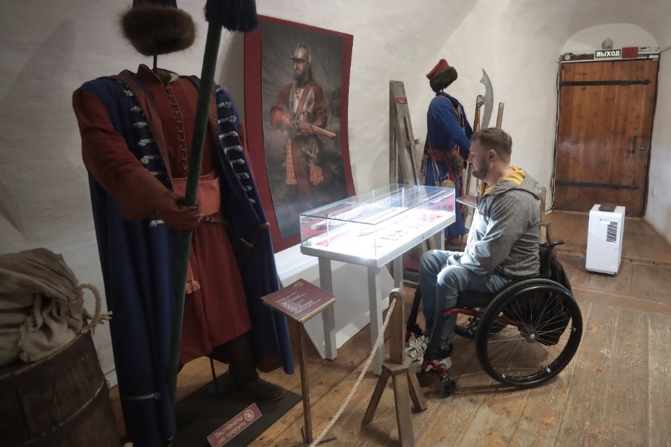 Всем и каждому 