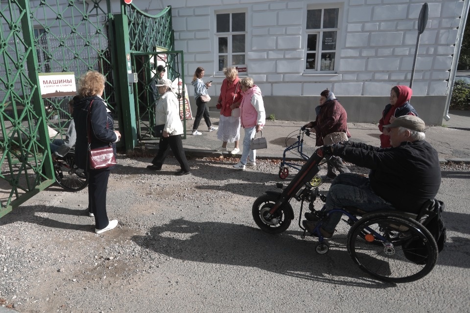 Всем и каждому 