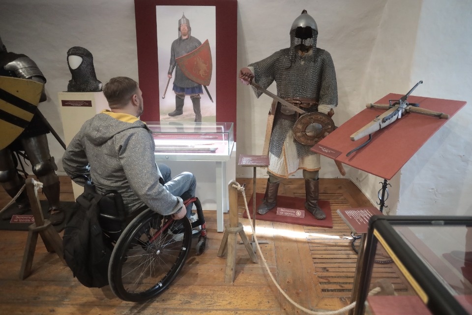 Всем и каждому 