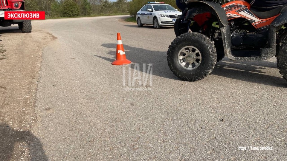 Водителя квадроцикла госпитализировали в результате ДТП в Островском районе Водителя квадроцикла госпитализировали в результате ДТП в Островском районе