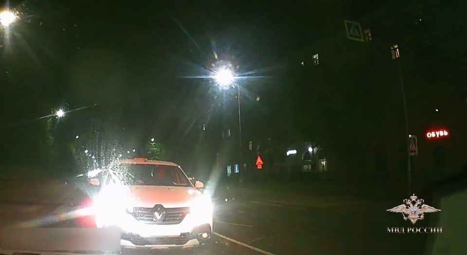 Полицейские сопроводили псковичку с девятимесячным задыхавшимся ребенком до больницы