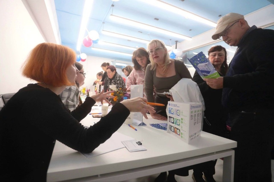 Завод «Титан-Полимер» представил вакансии на осенней ярмарке трудоустройства в Пскове