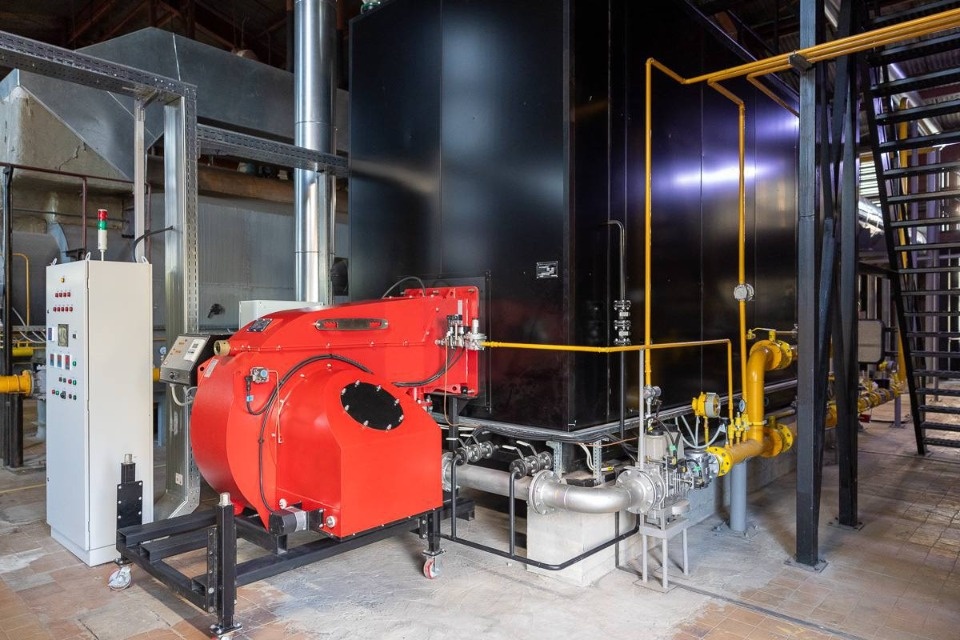 Котельную №18 и теплотрассу реконструировали на Завеличье в Пскове