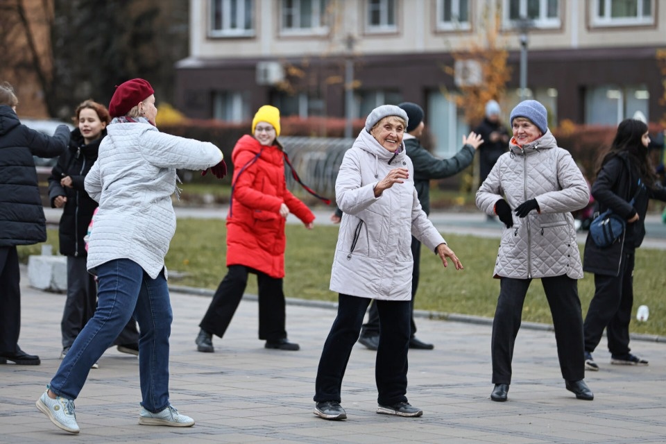 Псковский губернатор поздравил старшее поколение с Днём пожилого человека