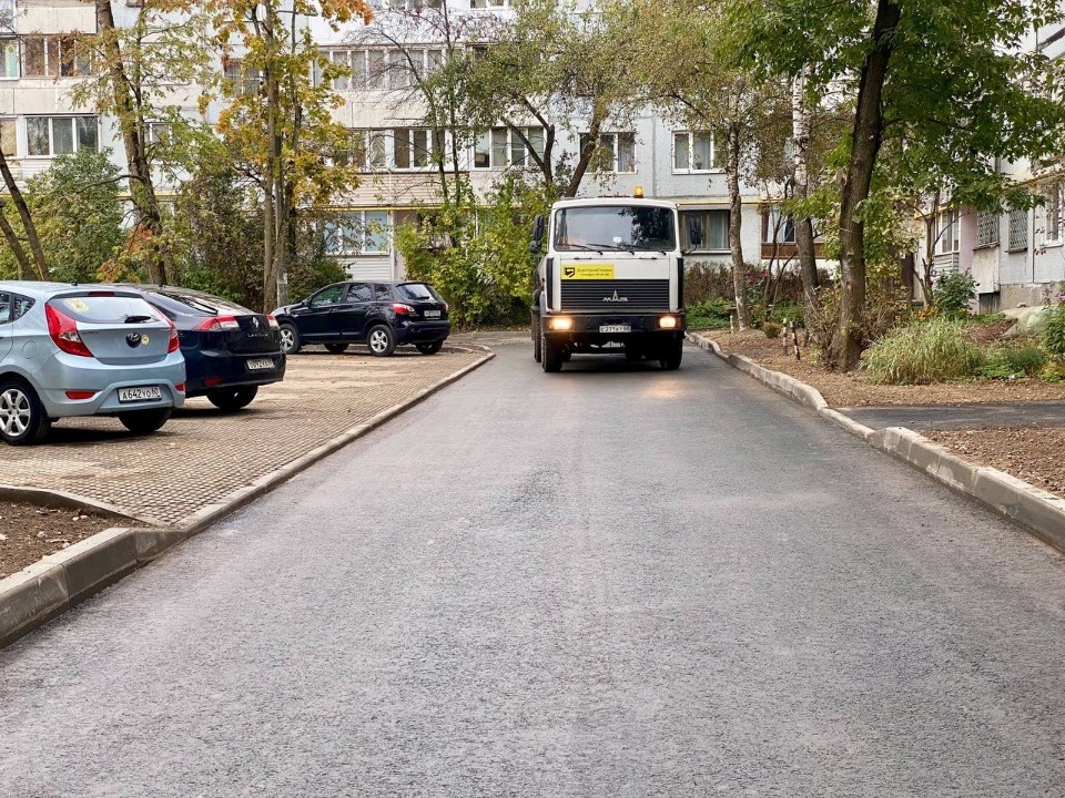 Двор «Пентагон» в Пскове обретает законченный вид Двор «Пентагон» в Пскове обретает законченный вид