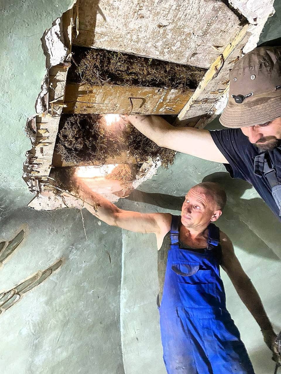 Световые окна обнаружили в барабане купола церкви Сорока Севастийских мучеников в Печорах