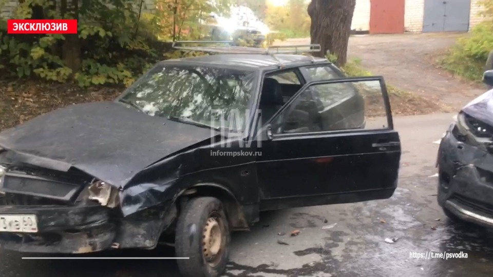 Водителю «восьмерки» потребовалась госпитализация после ДТП в Великих Луках Водителю «восьмерки» потребовалась госпитализация после ДТП в Великих Луках