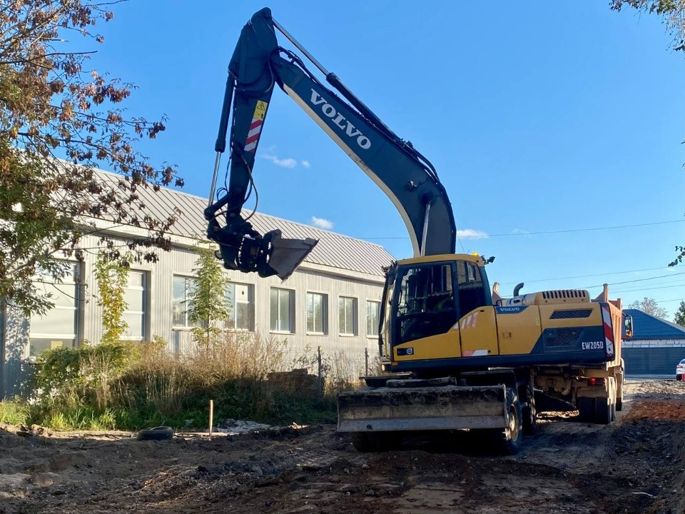 Ремонт улицы Космической стартовал в Пскове