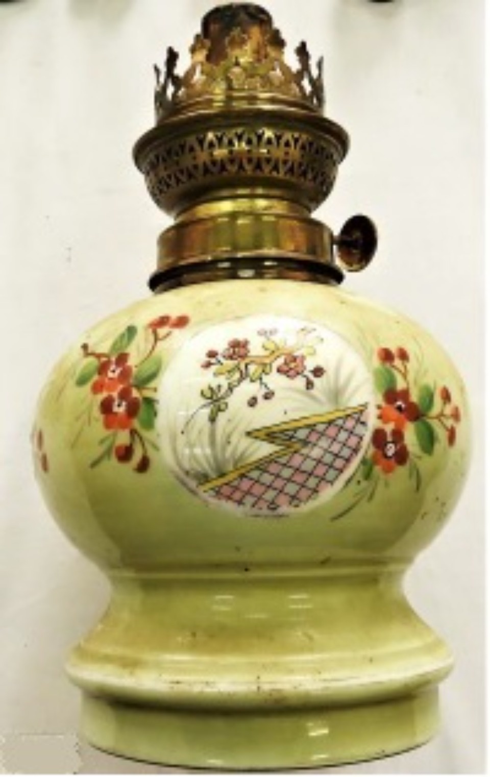 Француз пытался незаконно ввезти в Россию 44 старинных предмета