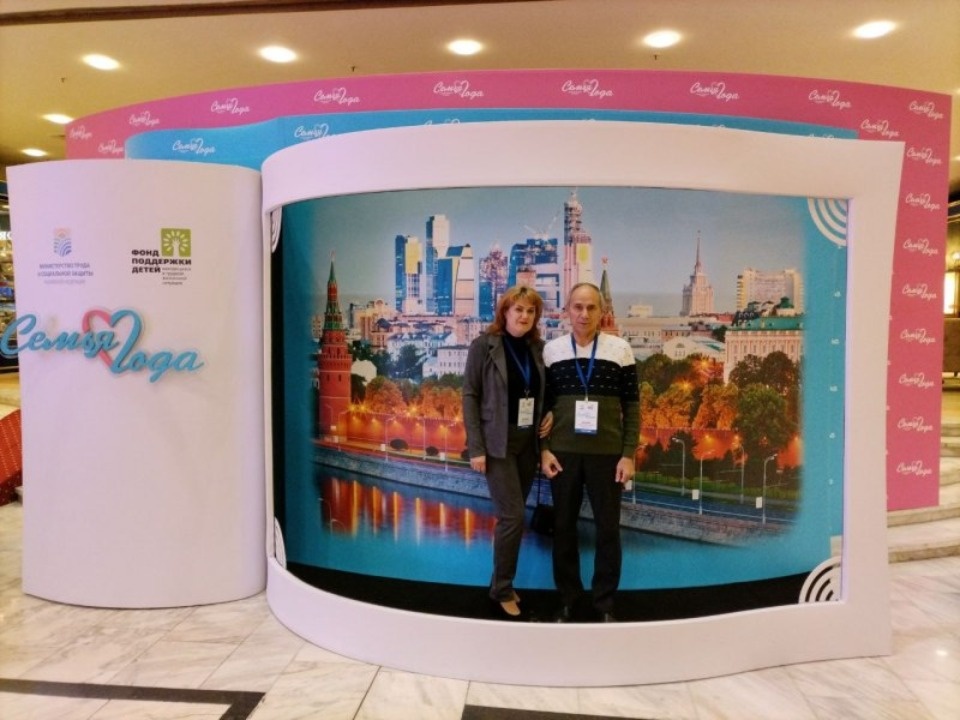 Семья из Струг Красных представляет Псковскую область на конкурсе «Семья года» в Москве