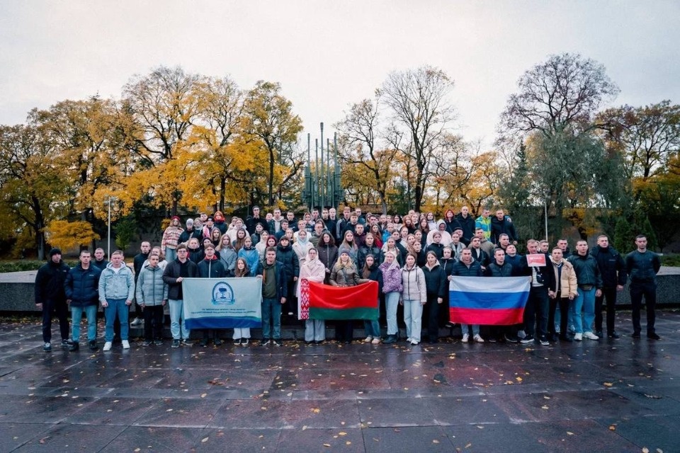 В Псковской области проходит заезд «Рожденное знамя на Псковской земле»