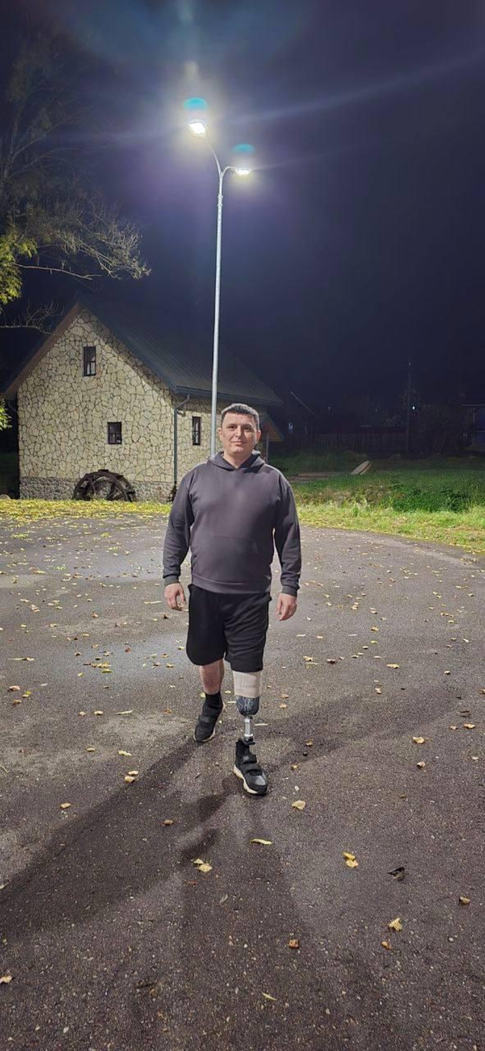 Спортивный протез получил от фонда «Защитники Отечества» участник СВО из Опочки