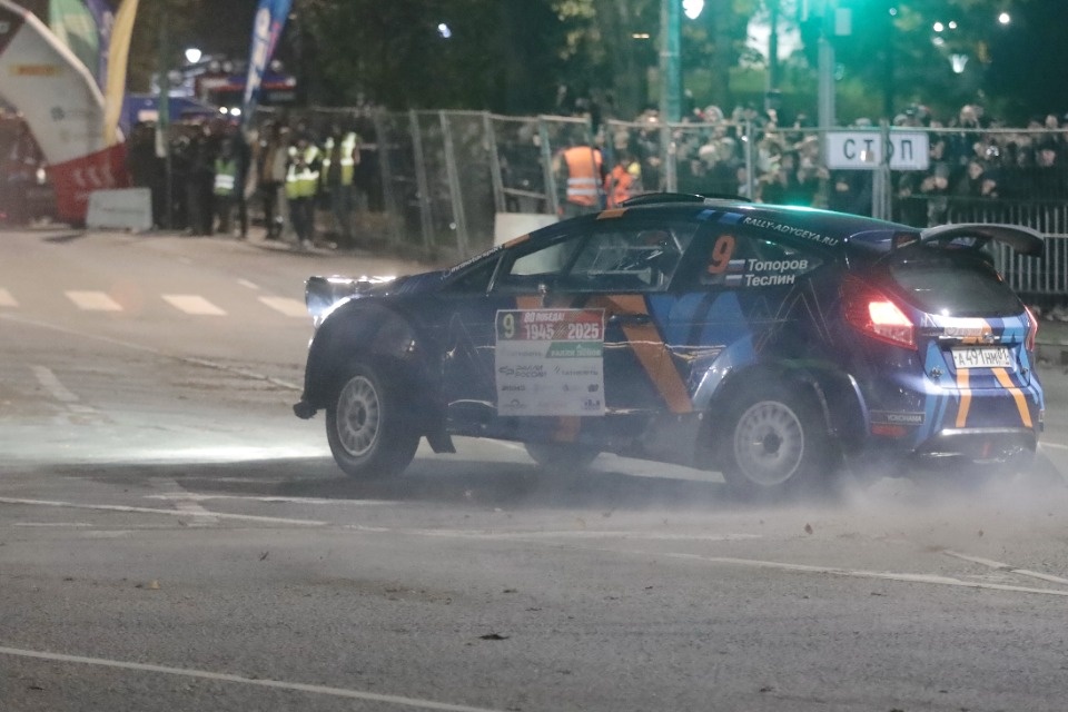 Рёв моторов