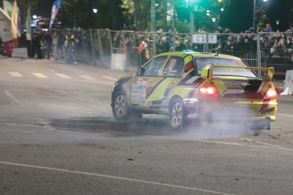 Рёв моторов