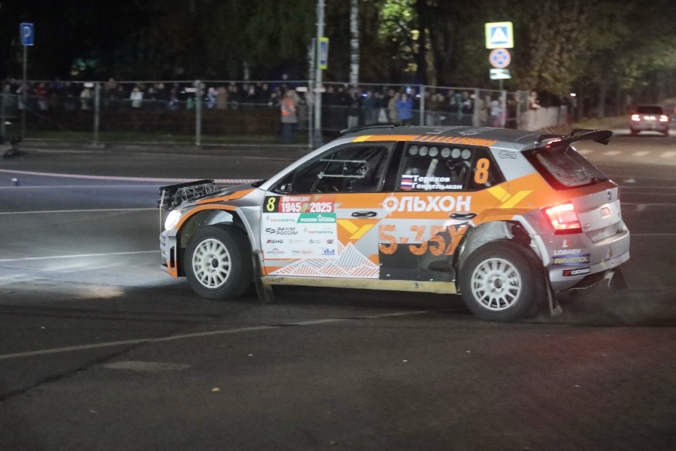 Рёв моторов