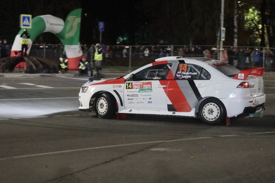 Рёв моторов