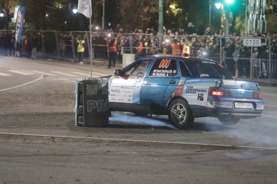 Рёв моторов