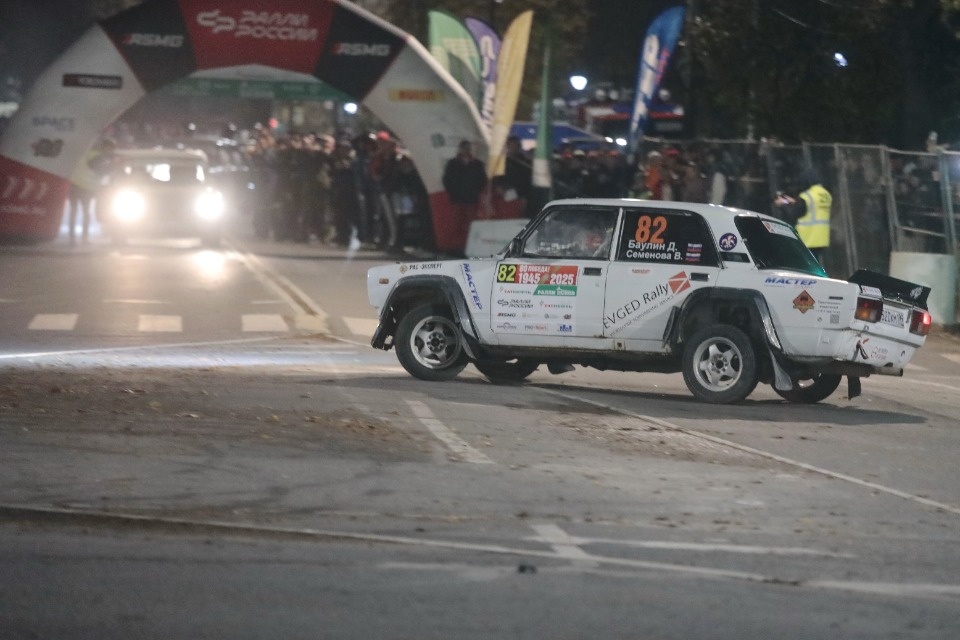 Рёв моторов