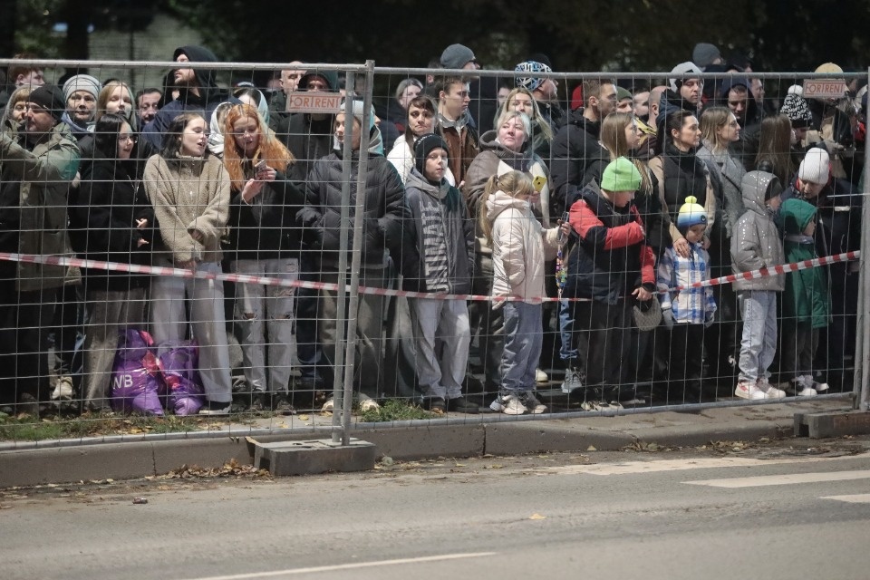 Рёв моторов