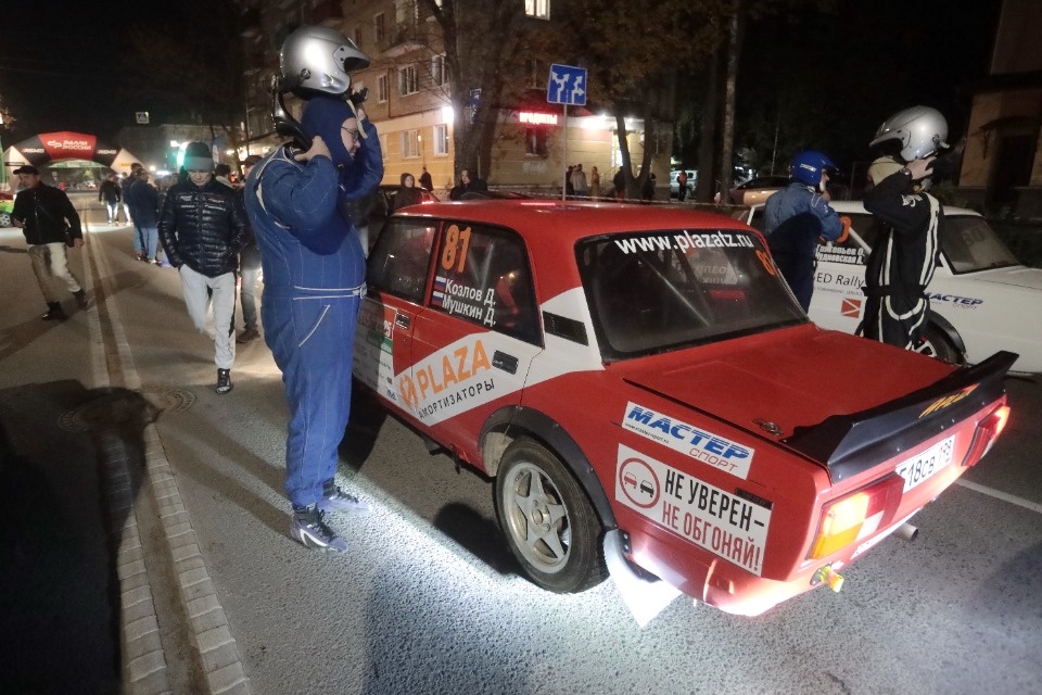 Рёв моторов