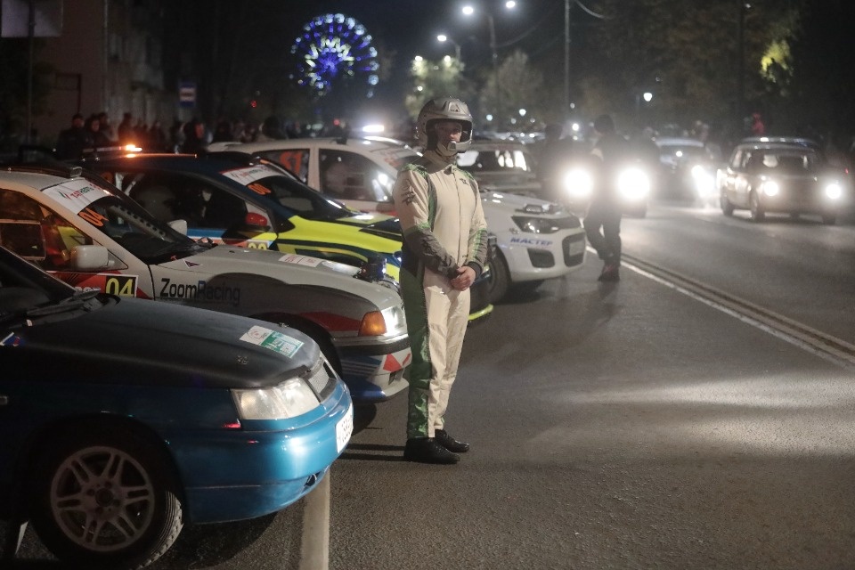 Рёв моторов