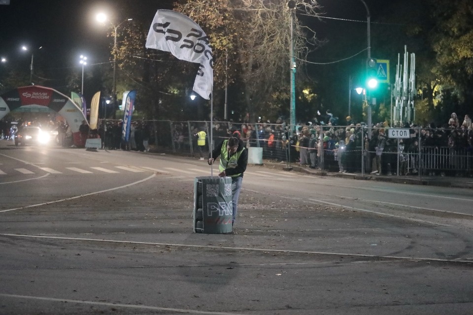 Рёв моторов