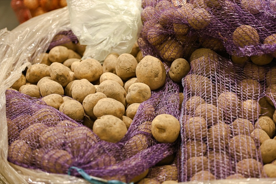 Самые подорожавшие и подешевевшие продукты назвали в Псковской области