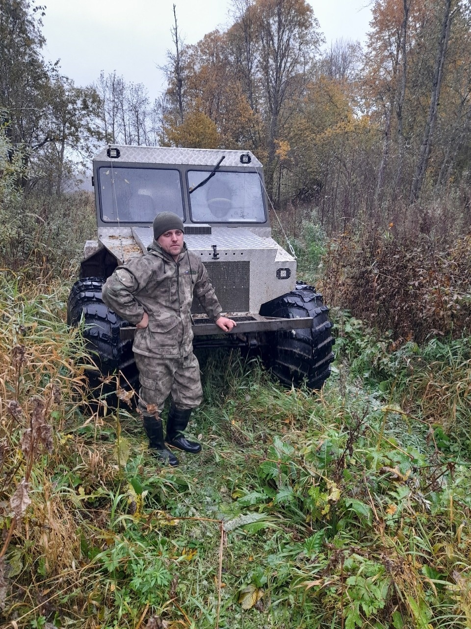 Дедовичанин в одиночку смастерил болотоход Дедовичанин в одиночку смастерил болотоход