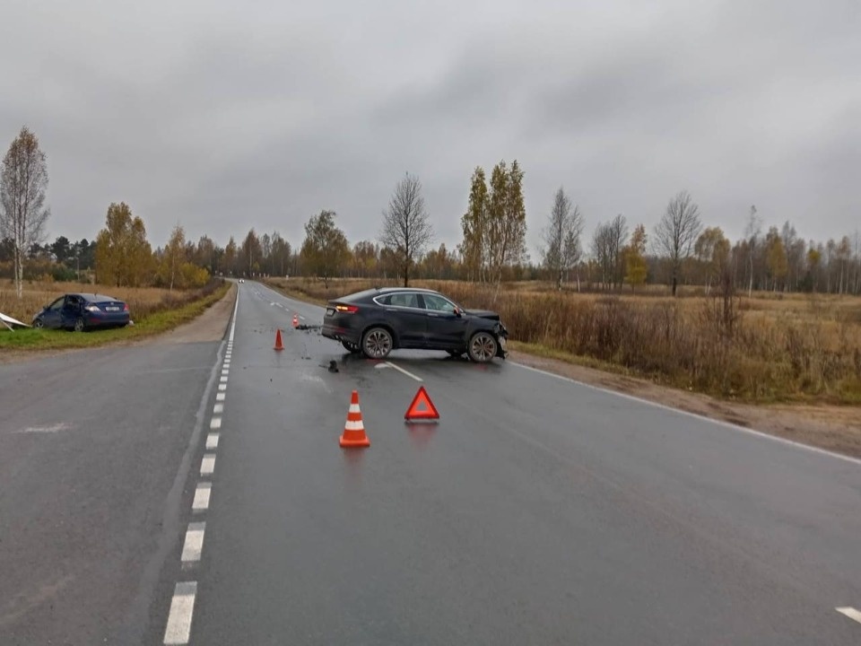 15 человек пострадали в результате ДТП в Псковской области за неделю