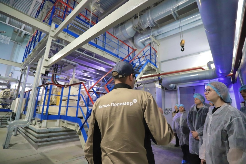 Лекторий «Технологическая перспектива» для студентов Псковского политехнического колледжа прошел на площадке завода «Титан-Полимер»