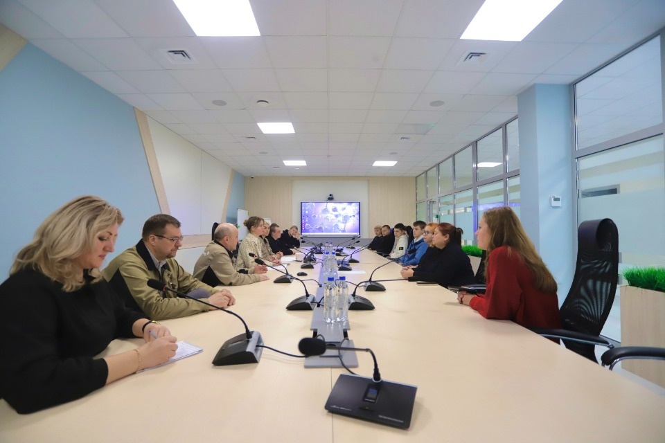 Лекторий «Технологическая перспектива» для студентов Псковского политехнического колледжа прошел на площадке завода «Титан-Полимер»