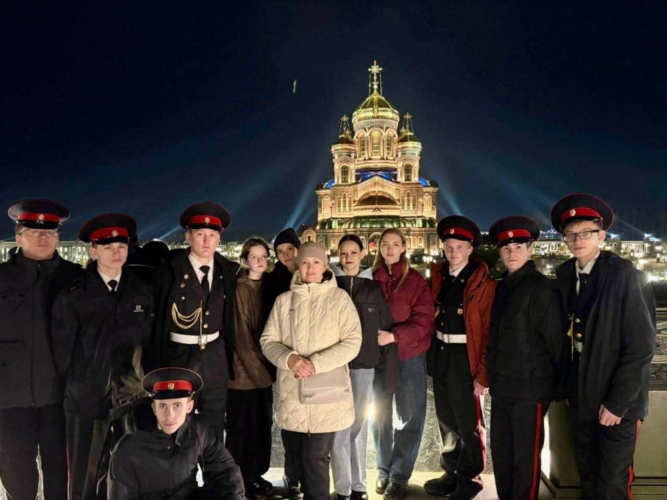 Шестая группа псковских школьников посетила парк «Патриот» в Москве