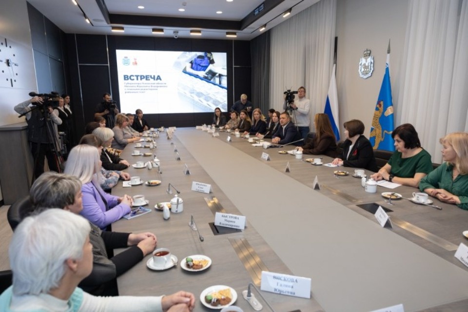 Псковский губернатор встретился с главными редакторами районных газет