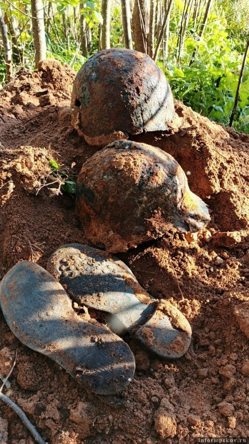 Останки 43 красноармейцев перезахоронили в Новоржеве