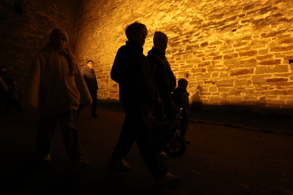 «Тени» Изборска