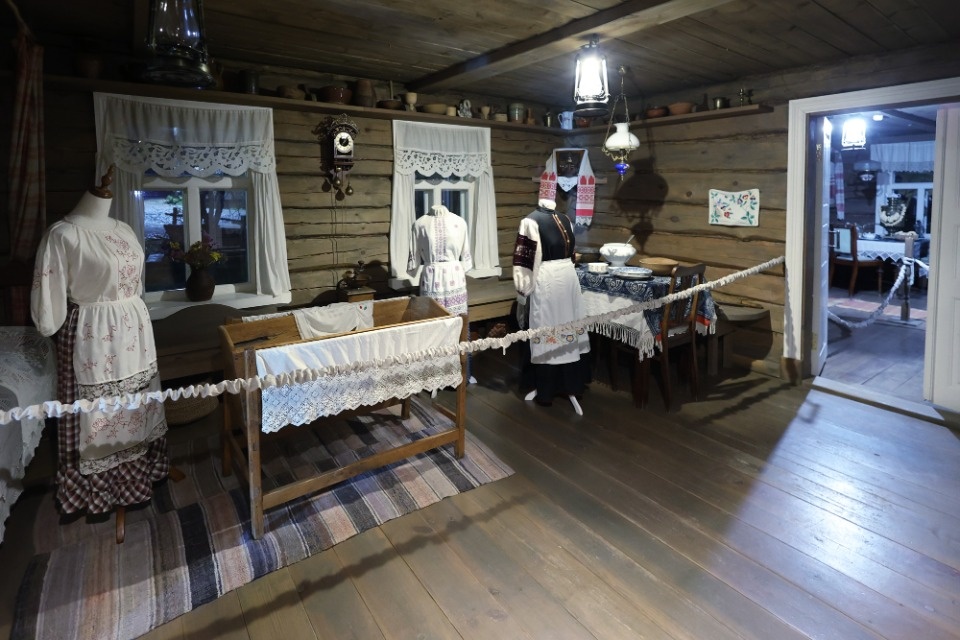 «Тени» Изборска