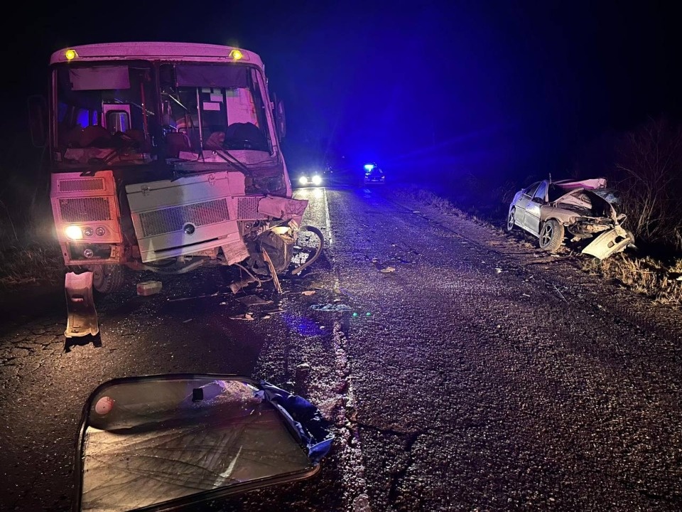 Три человека погибли в результате ДТП в Псковской области за неделю Три человека погибли в результате ДТП в Псковской области за неделю