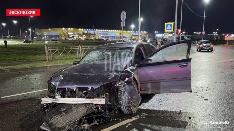 Уголовное дело возбудили по факту смертельного ДТП на Рижском проспекте в Пскове Уголовное дело возбудили по факту смертельного ДТП на Рижском проспекте в Пскове