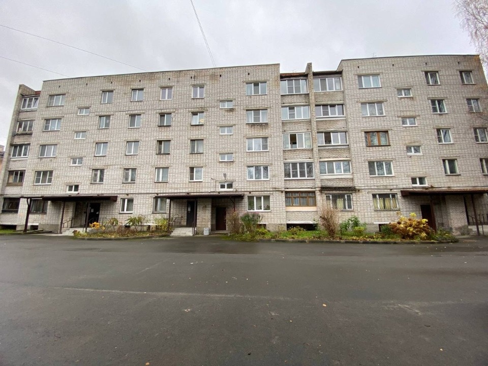 Дом и двор на Октябрьском проспекте в Пскове преобразились благодаря ТОС